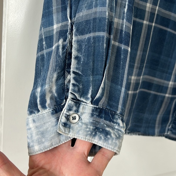 Anthro's Bella Dahl Acid Washed Distressed Indigo Tencel Blouse Lg MEASUREMENTS - Picture 4 of 13